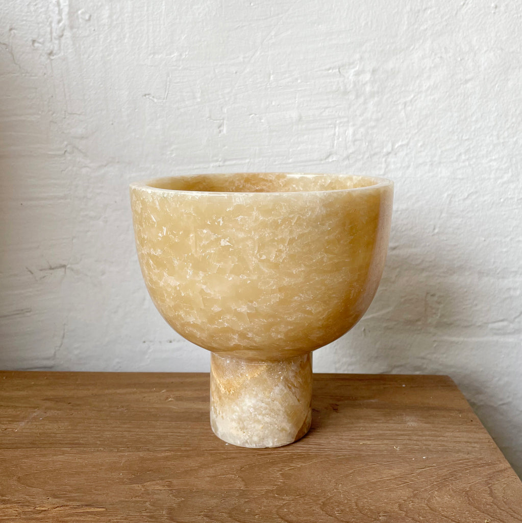 Oberoi Onyx Standing Bowl
